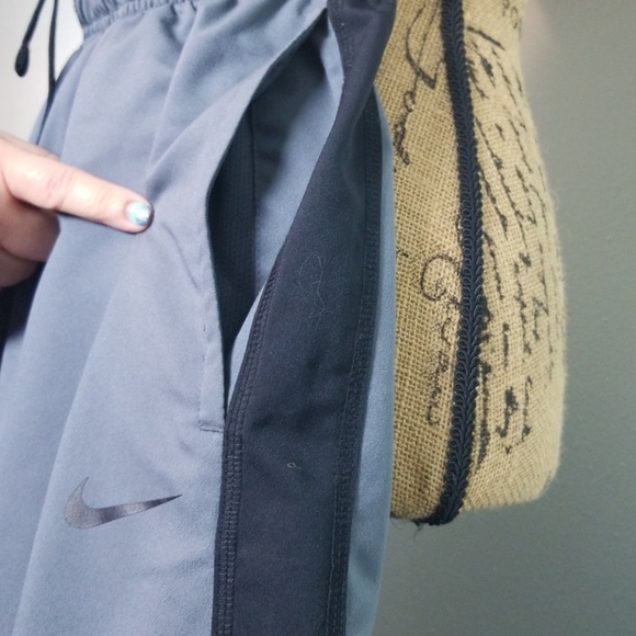 Pants - Picture 4 of 4